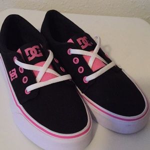 Young girl new DC’s.  Size 2